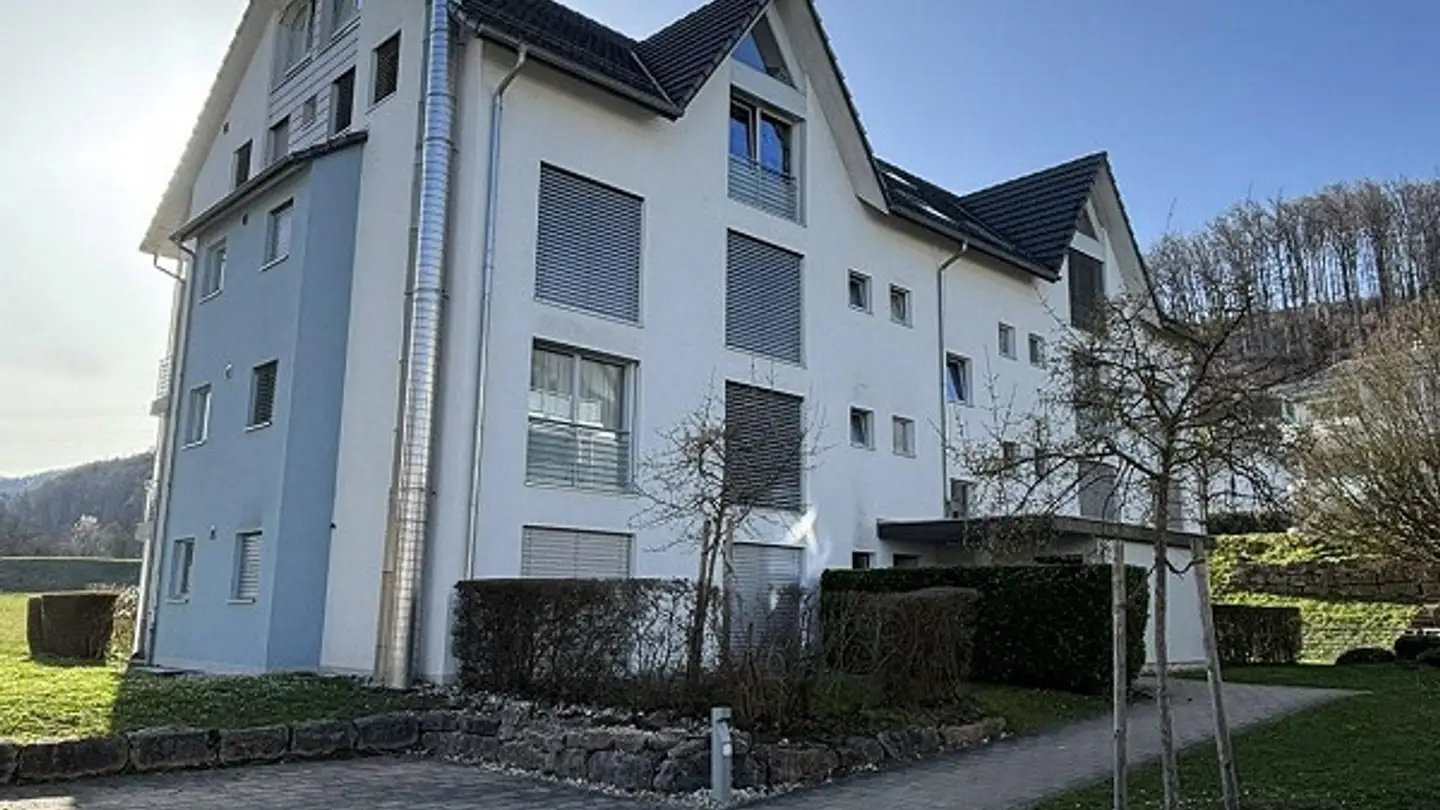 Parkplatz im Freien mieten - Frenkenstrasse 39, 4434 Hölstein