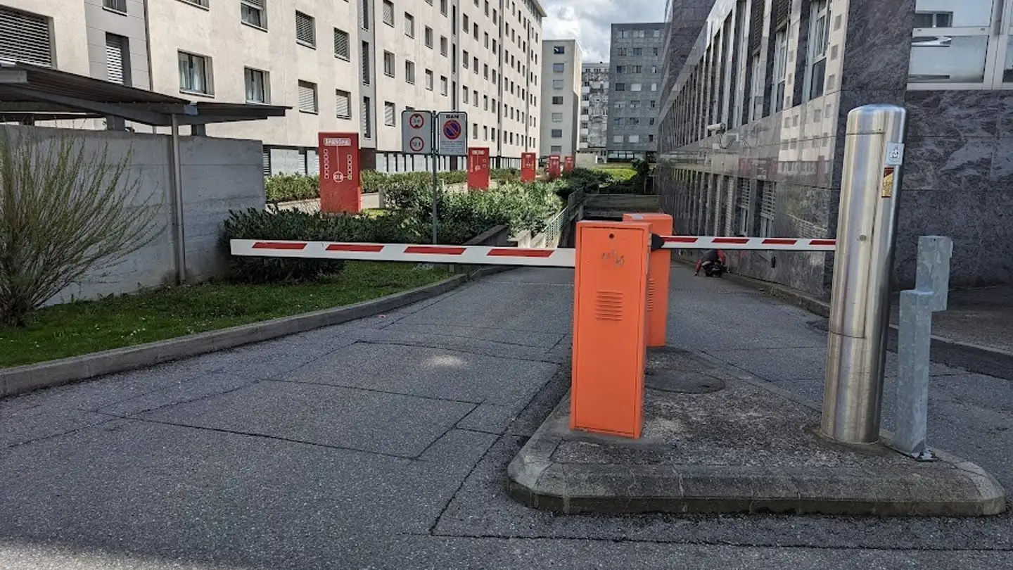 Garage individuel à louer - Route Du Comptoir 13, 1700 Fribourg - Photo 3