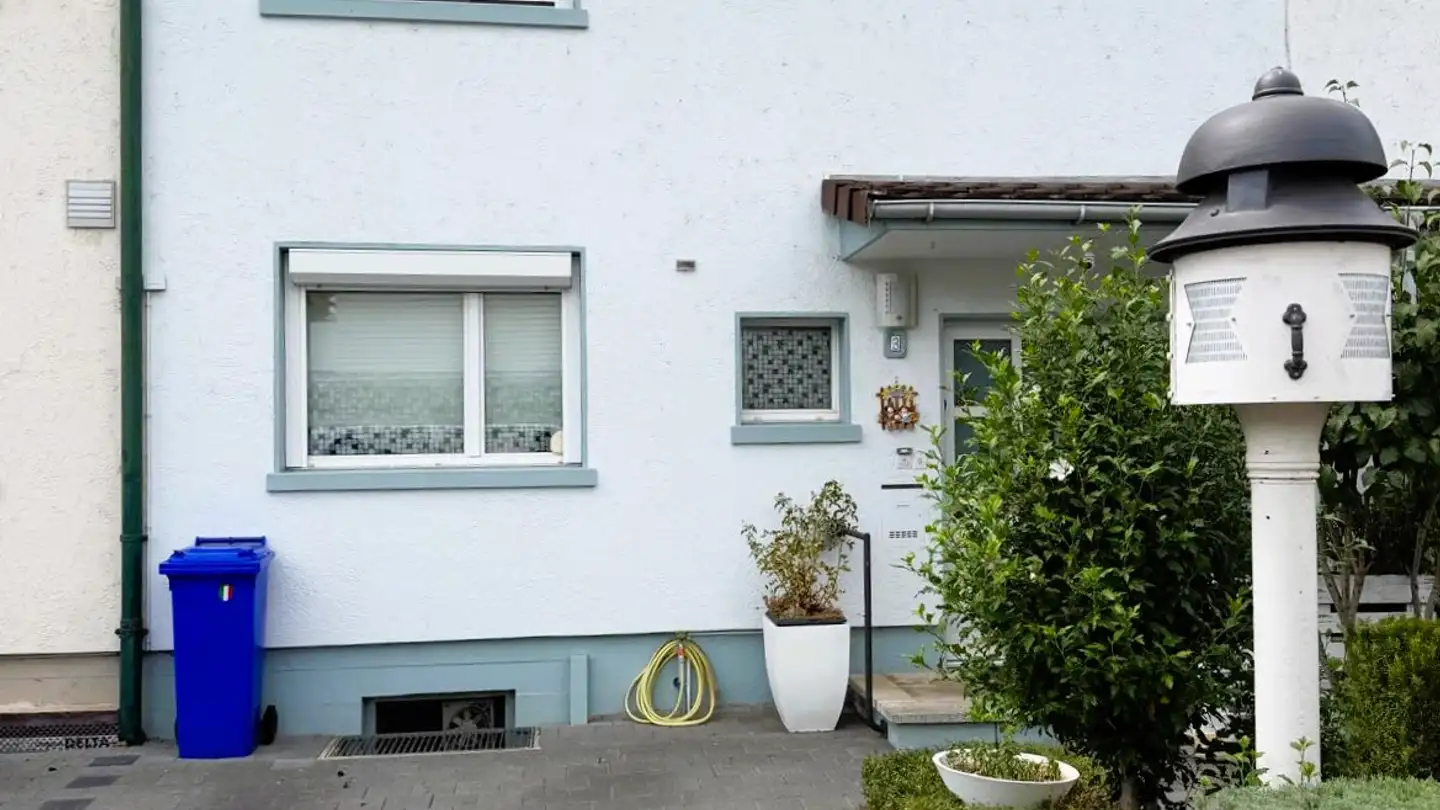 Reihenhaus kaufen - Im Rosengarten 3, 4106 Therwil