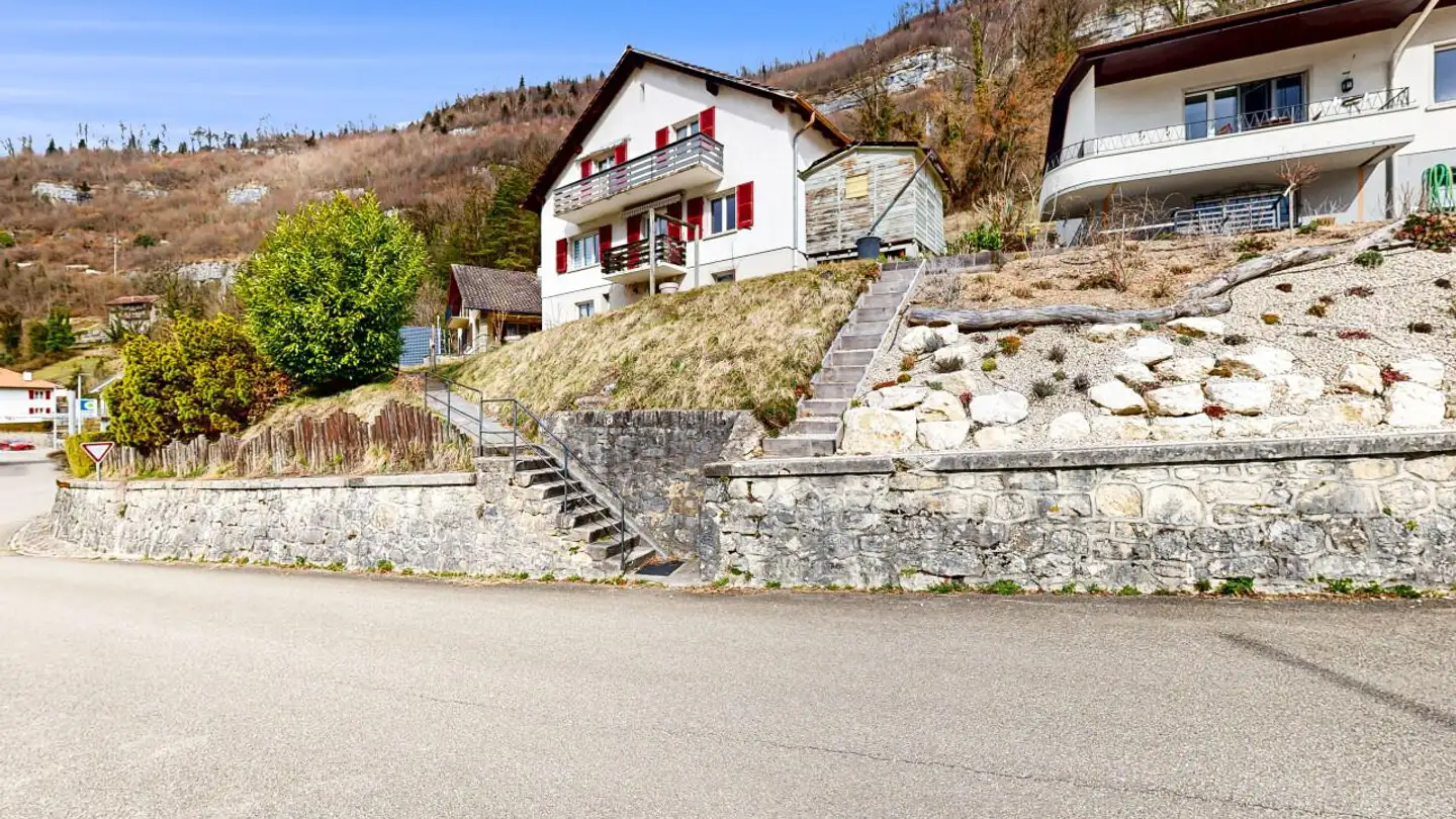 Mixed-use building for sale - 2882 St-Ursanne