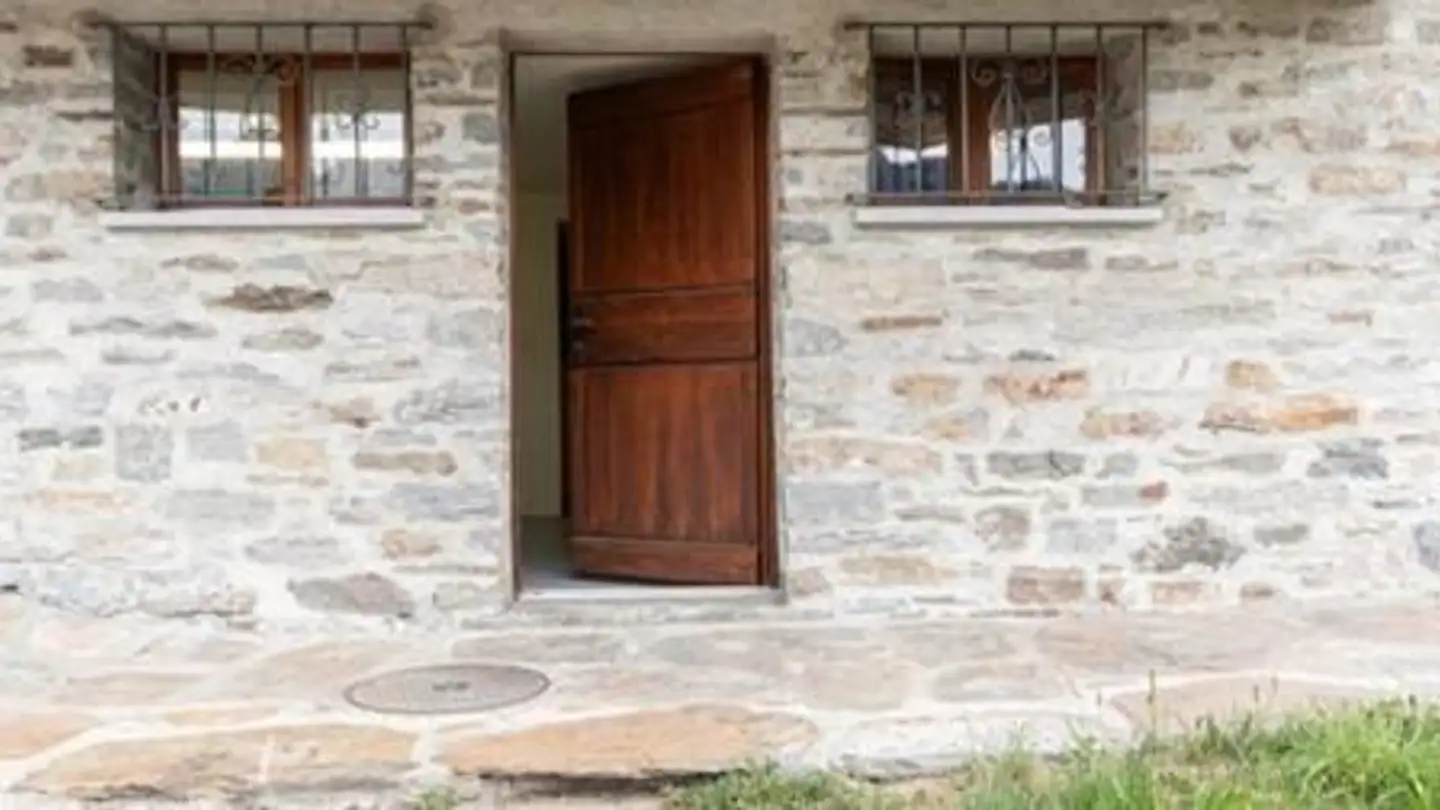 Single house for sale - 6748 Anzonico - Photo 3