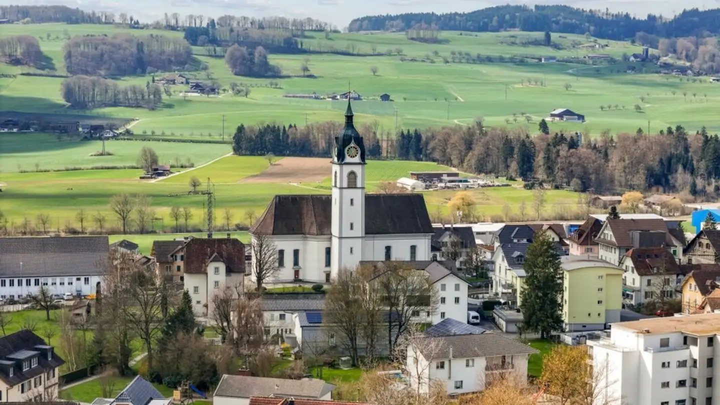 Grande magazzino in vendita - Blumenweg, 6234 Triengen