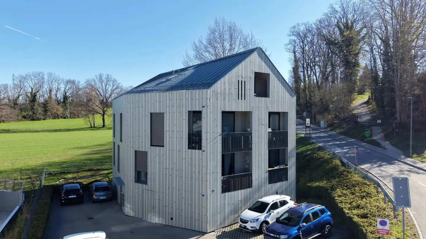 Mixed-use building for sale - 1616 Attalens