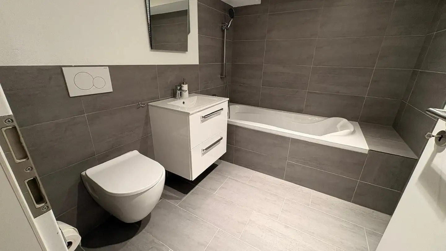 Commercial for rent - Bahnhofstrasse 29, 8762 Schwanden GL - Photo 3