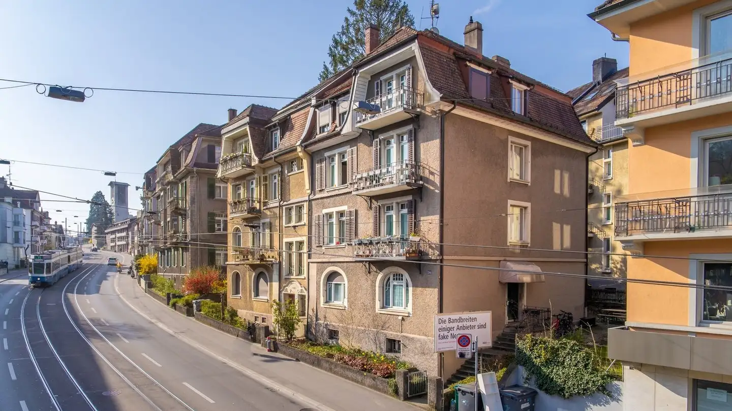 Cave à louer - Forchstrasse 288, 8125 Zollikerberg