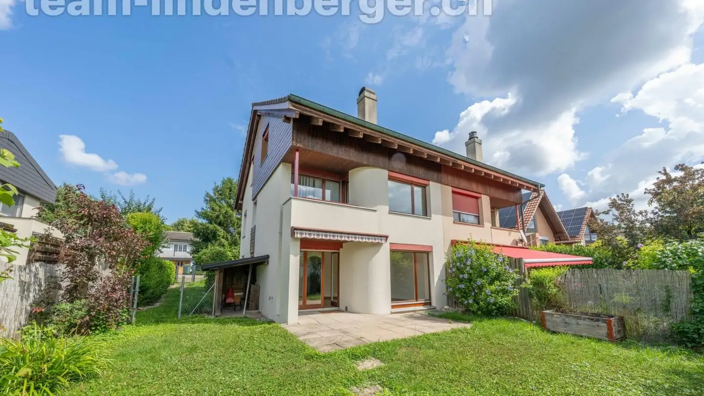 Single house for sale - Nussbaumweg 7, 4105 Biel-Benken BL