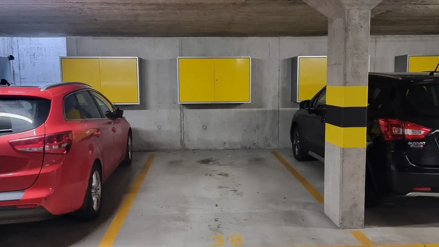Parcheggio sotterraneo in affitto - Früebergstrasse 53, 6340 Baar
