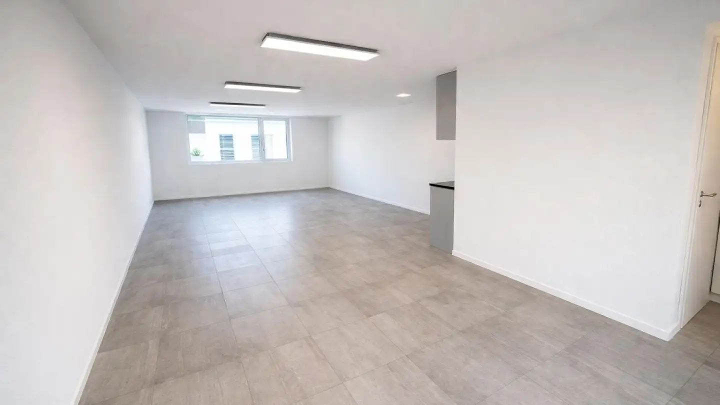 Bürofläche mieten - Zone Industrielle D'in-Riaux, 1726 Farvagny-le-Grand - Foto 3