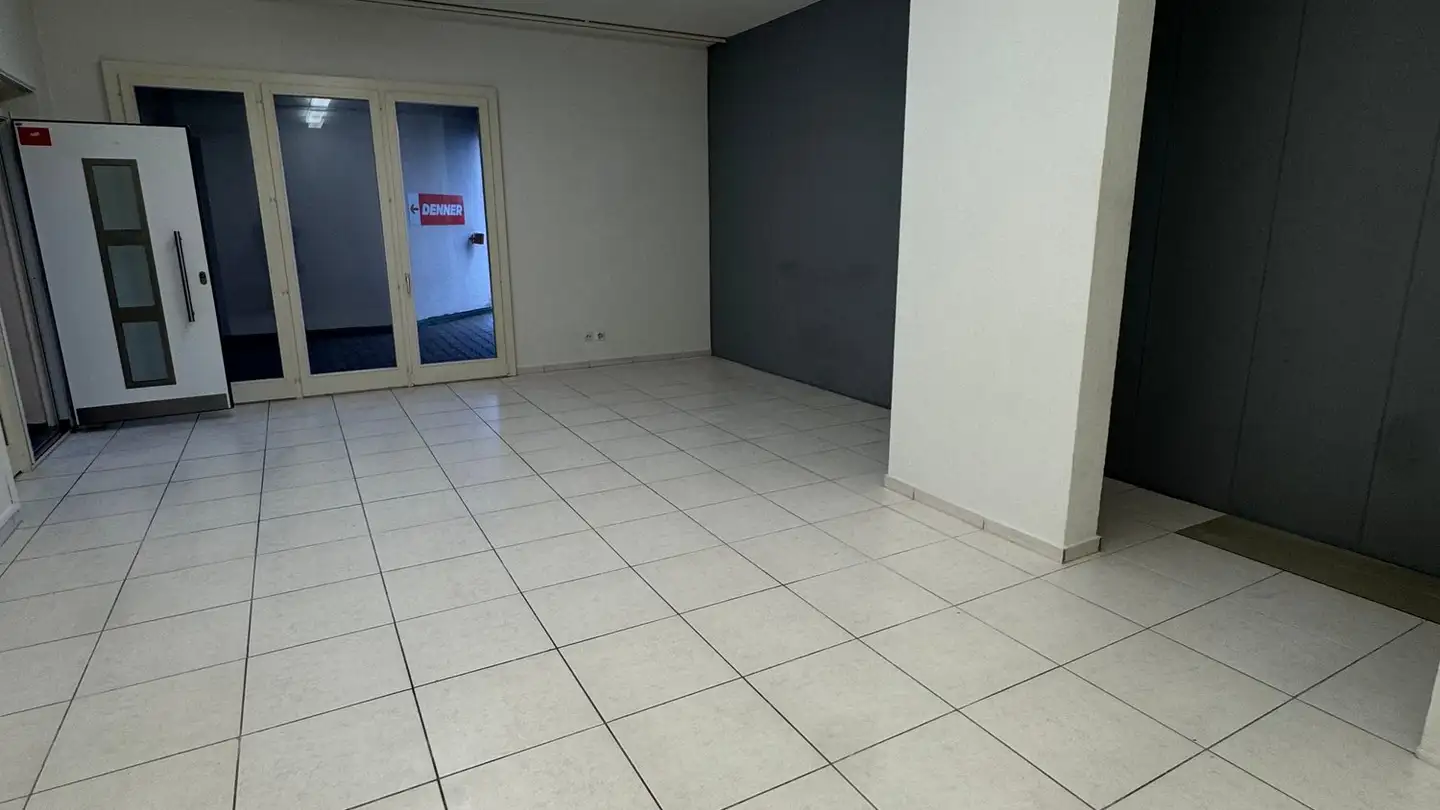 Commercial for rent - Flachsacherstrasse 3, 5242 Lupfig - Photo 2