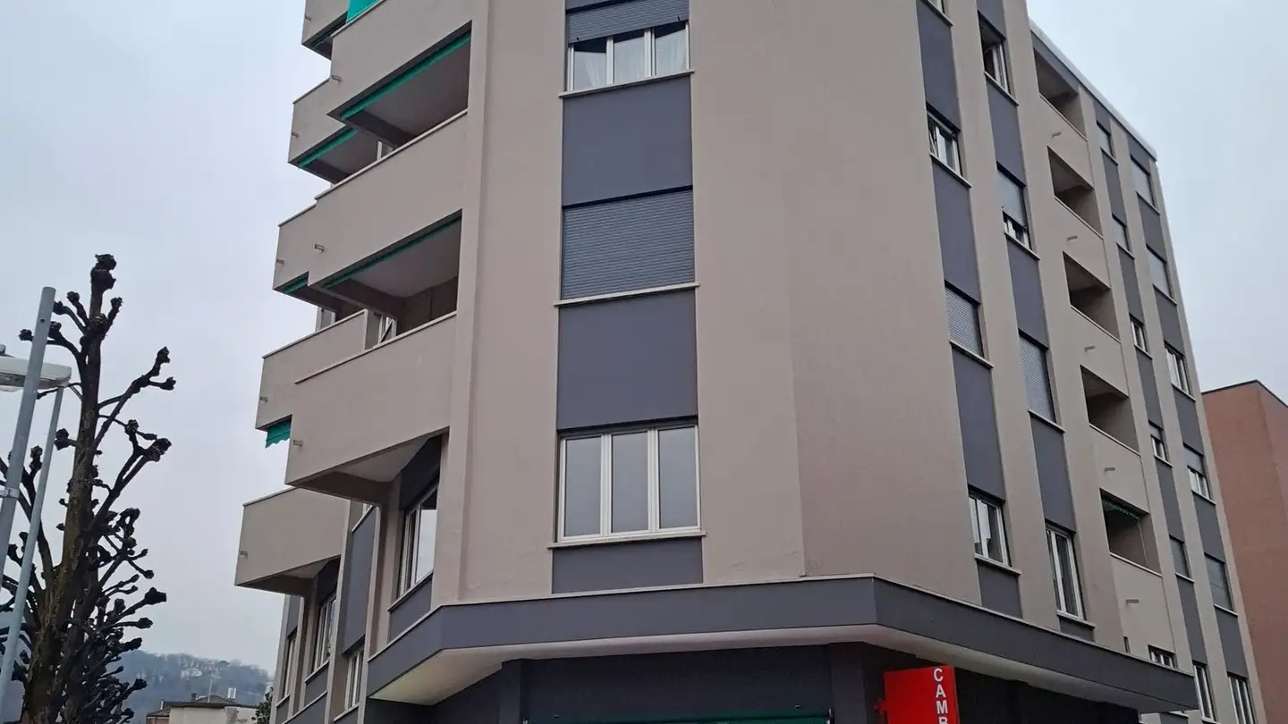 Grande magazzino in vendita - 6830 Chiasso