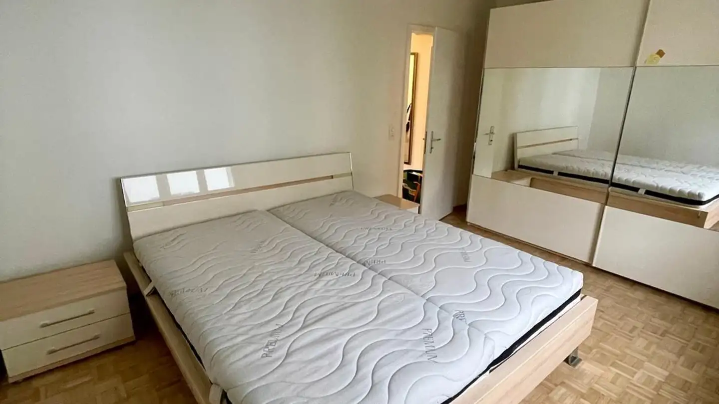 Chambre à louer - 8046 Zürich