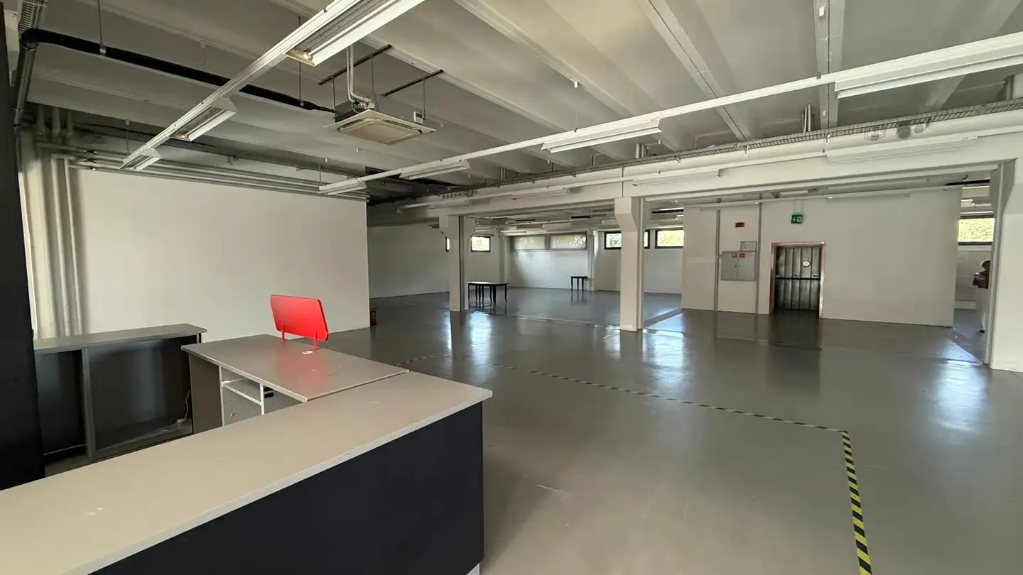 Magasin à louer - Via Francesco Borromini, 6850 Mendrisio - Photo 4