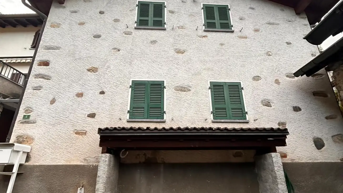 Single house for sale - 6809 Medeglia