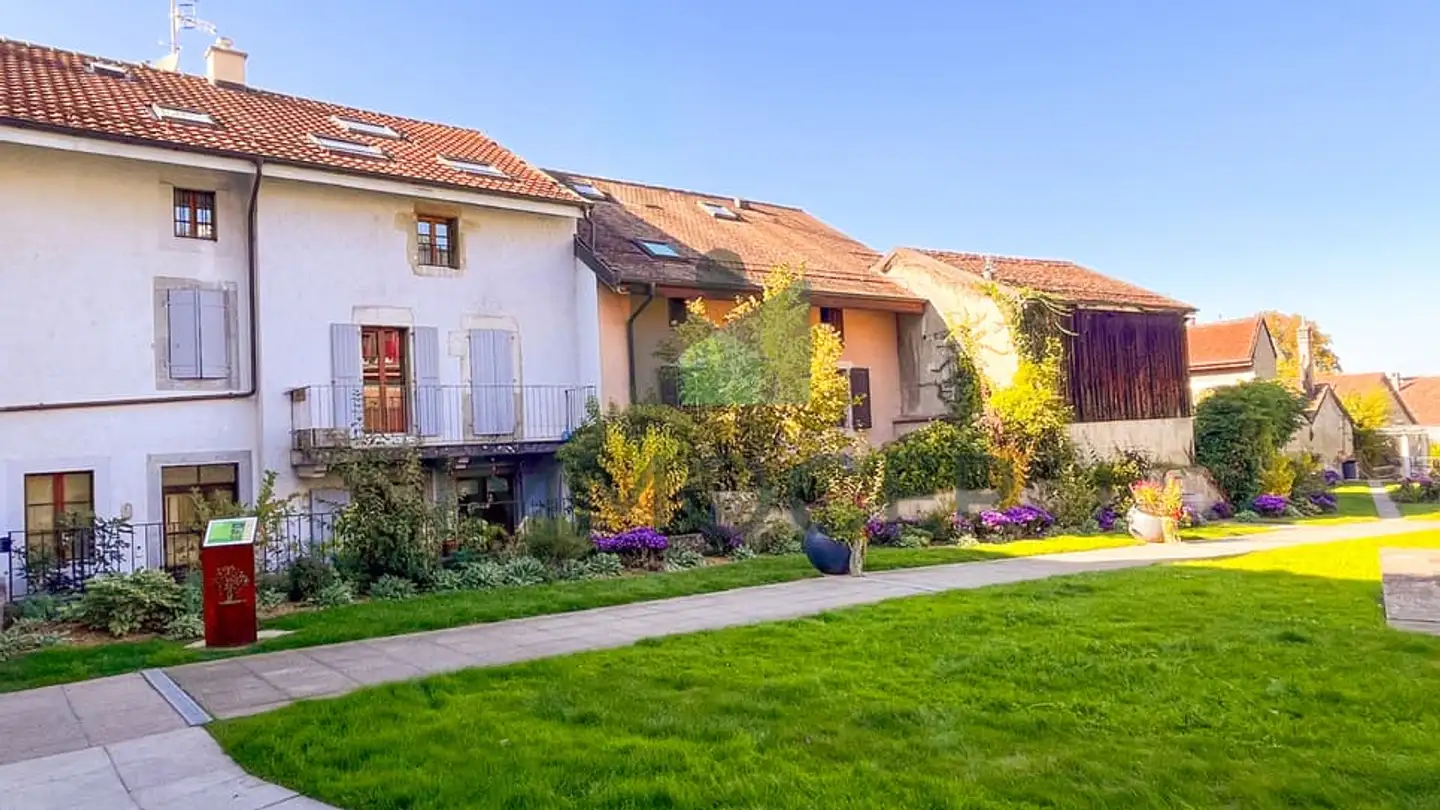 Residential building for sale - 1255 Veyrier