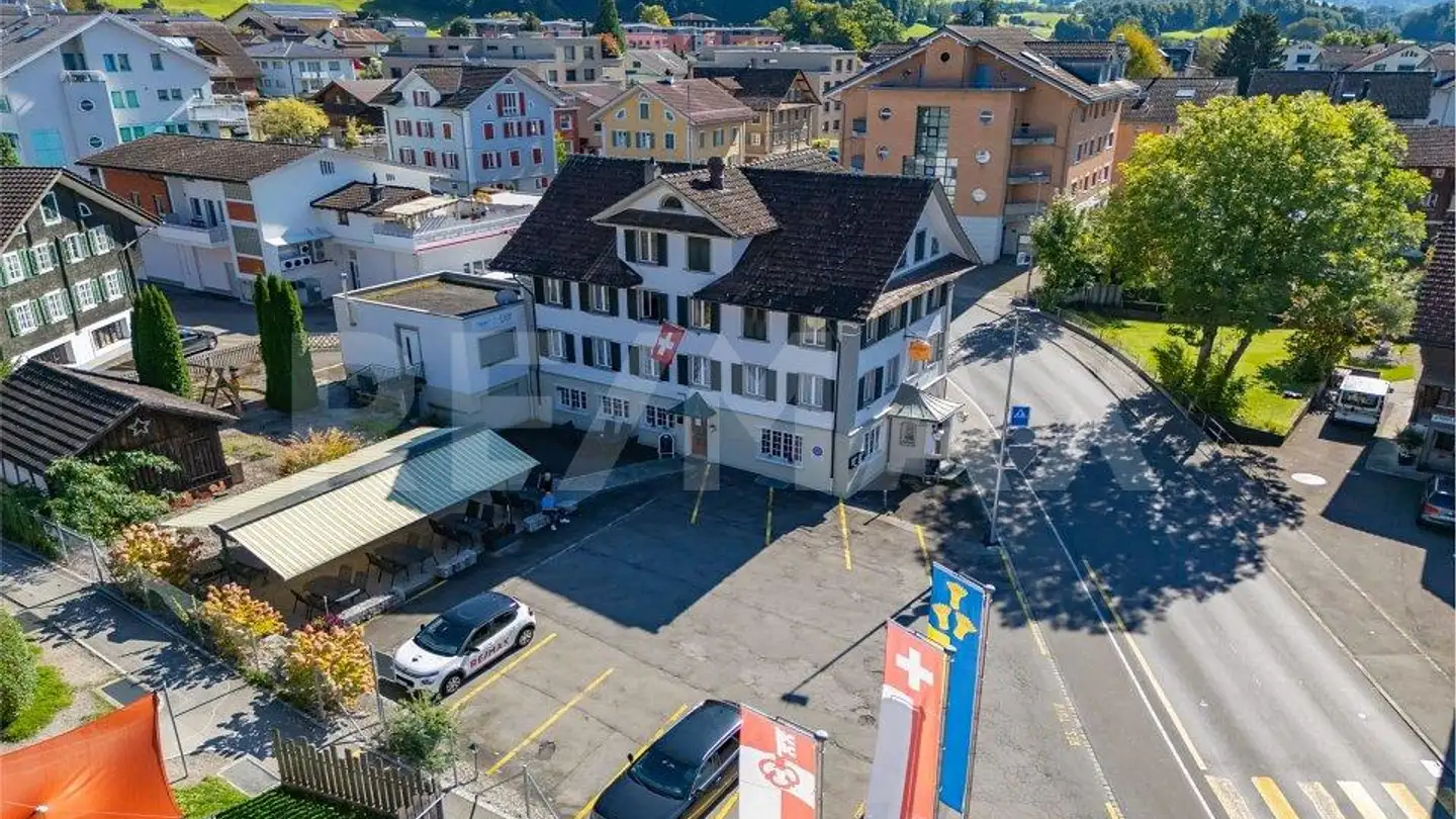 Edificio residenziale in vendita - 6064 Kerns - Photo 2