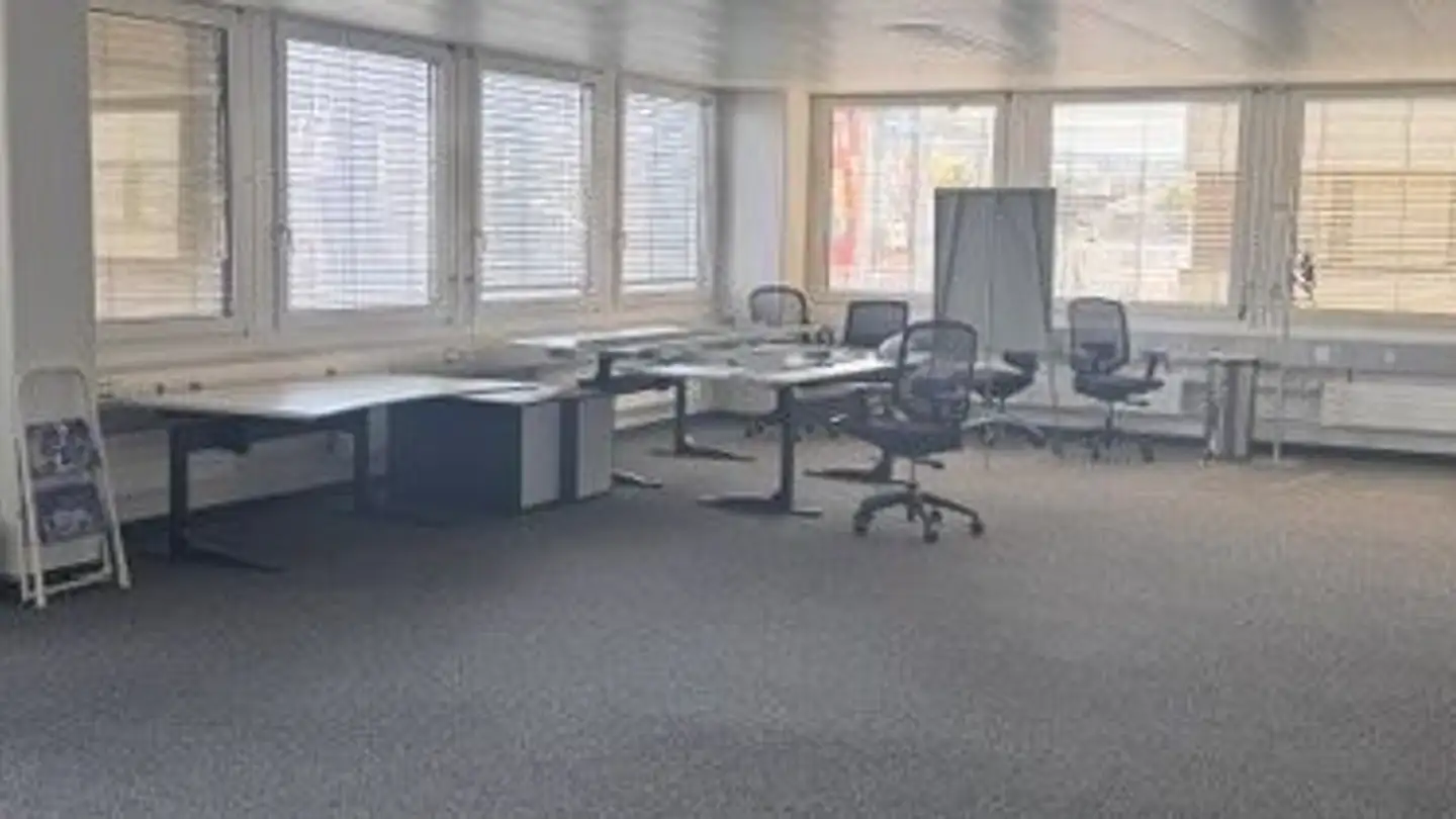 Bürofläche mieten - Industriestrasse 12, 8305 Dietlikon