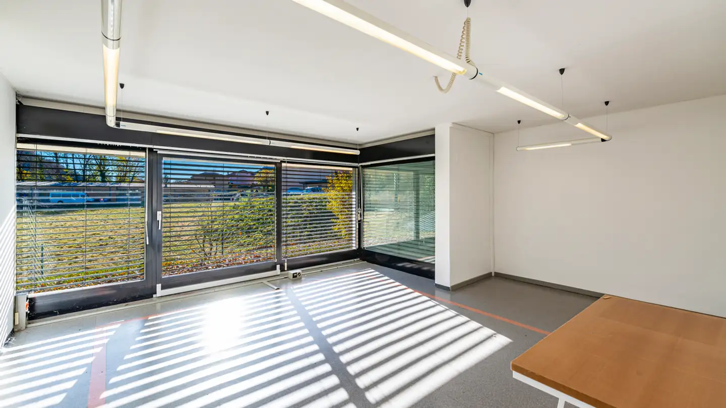 Commerciale in affitto - 6807 Taverne - Photo 2