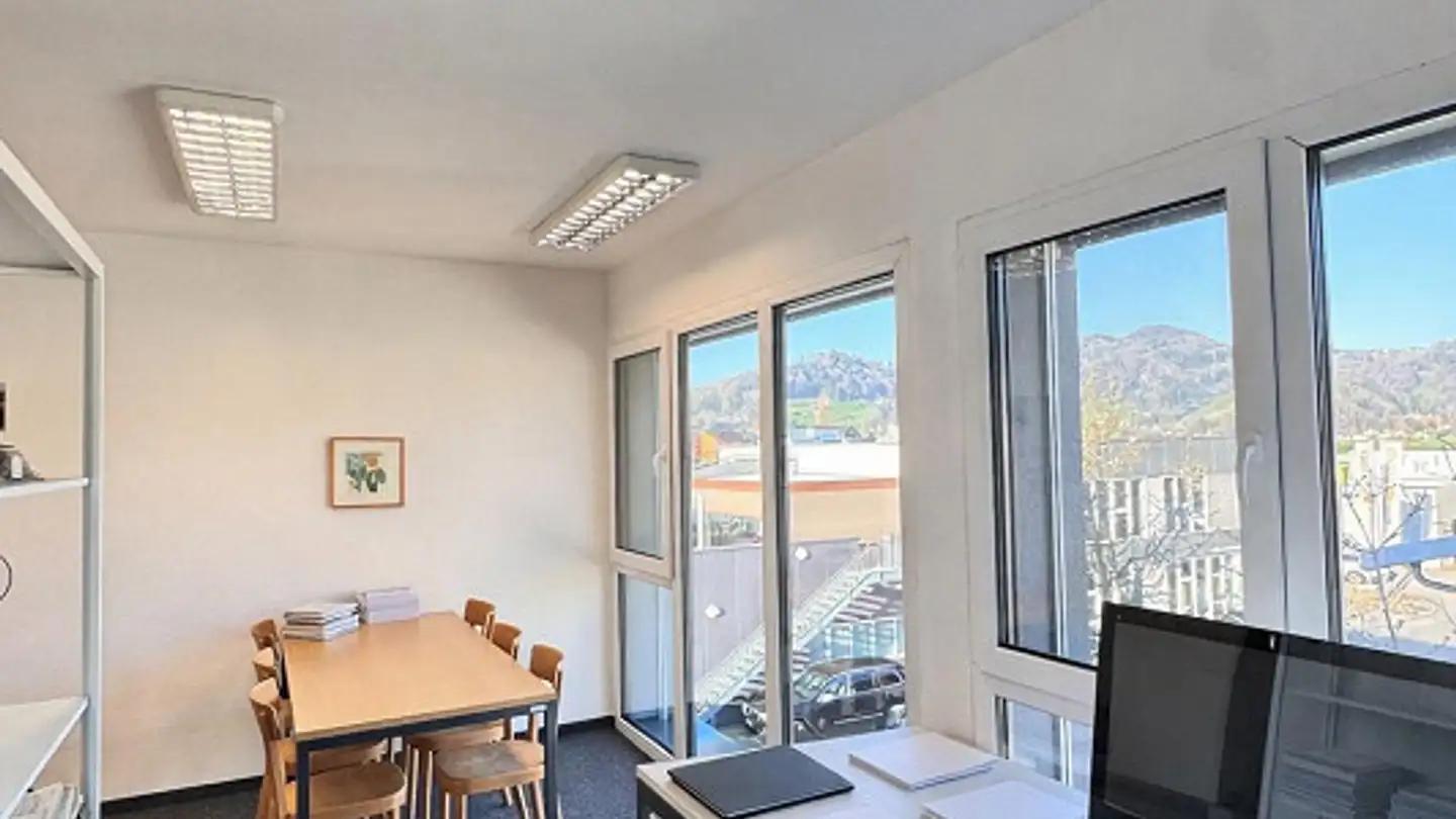 Spazio ufficio in affitto - Feldstrasse 15, 9434 Au SG