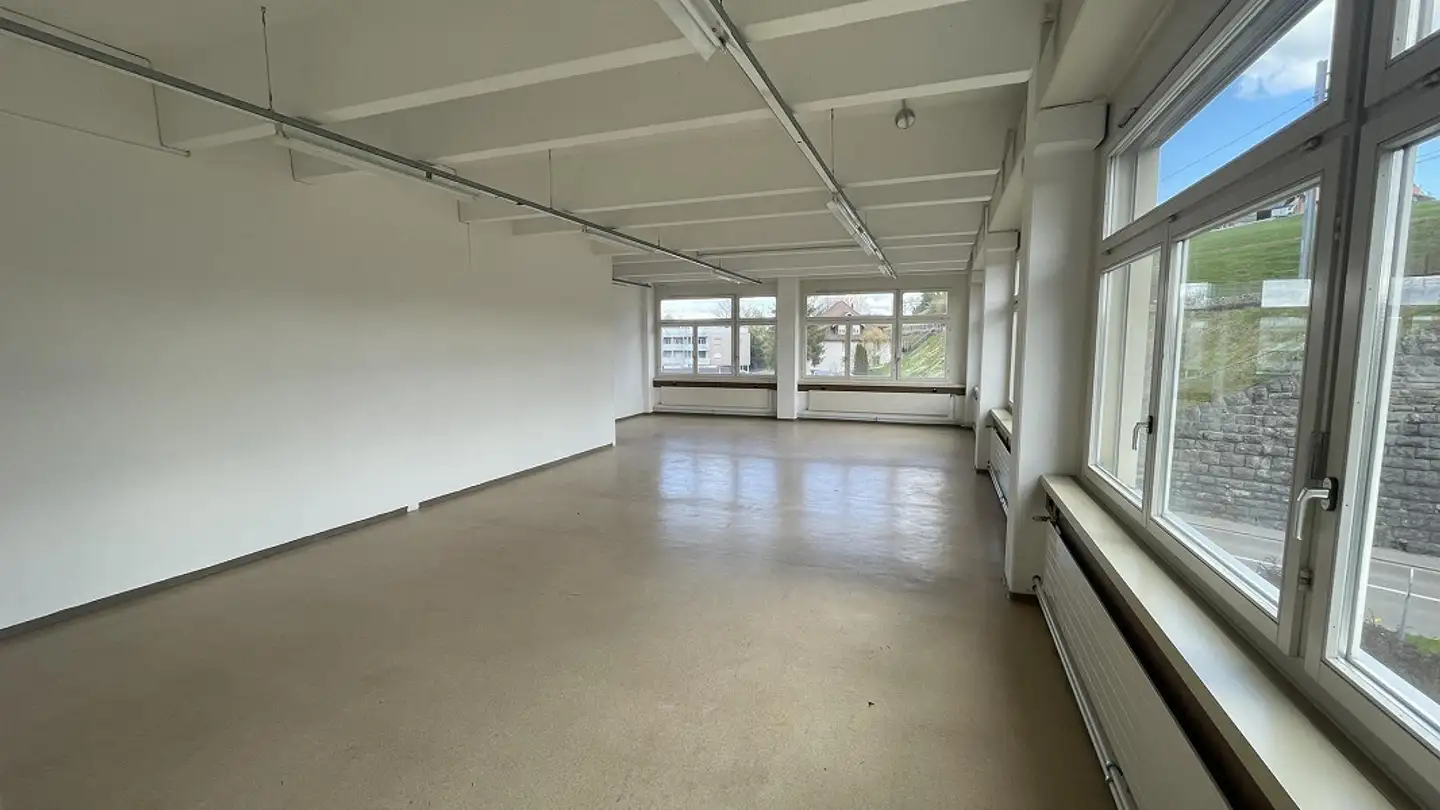 Commercial for rent - Büfelderstrasse 1, 8370 Sirnach - Photo 3