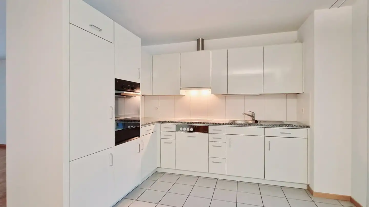 Apartment for rent - Wallisellerstrasse 153, 8152 Opfikon