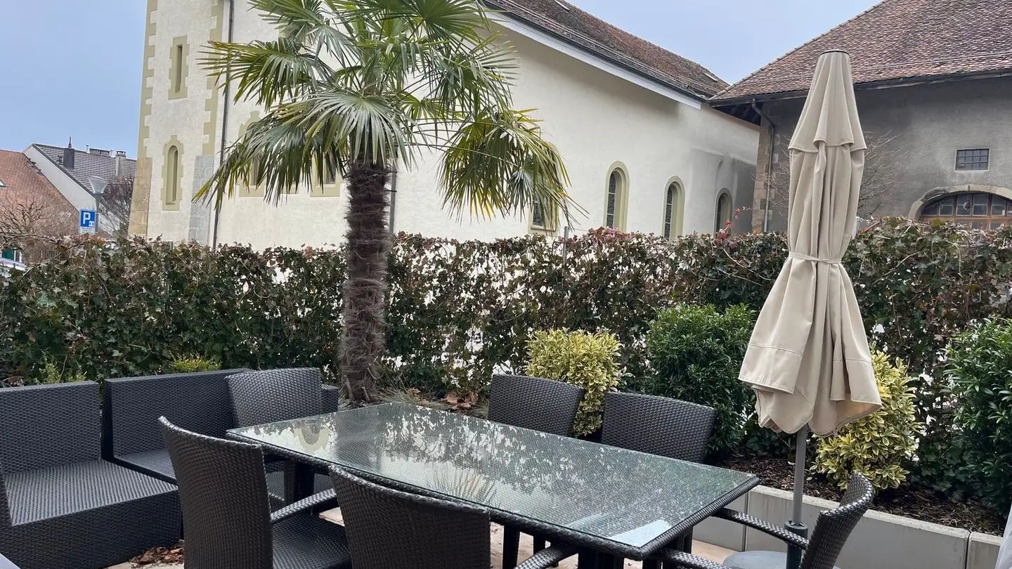 Duplex for rent - La Ruelle, 1143 Apples