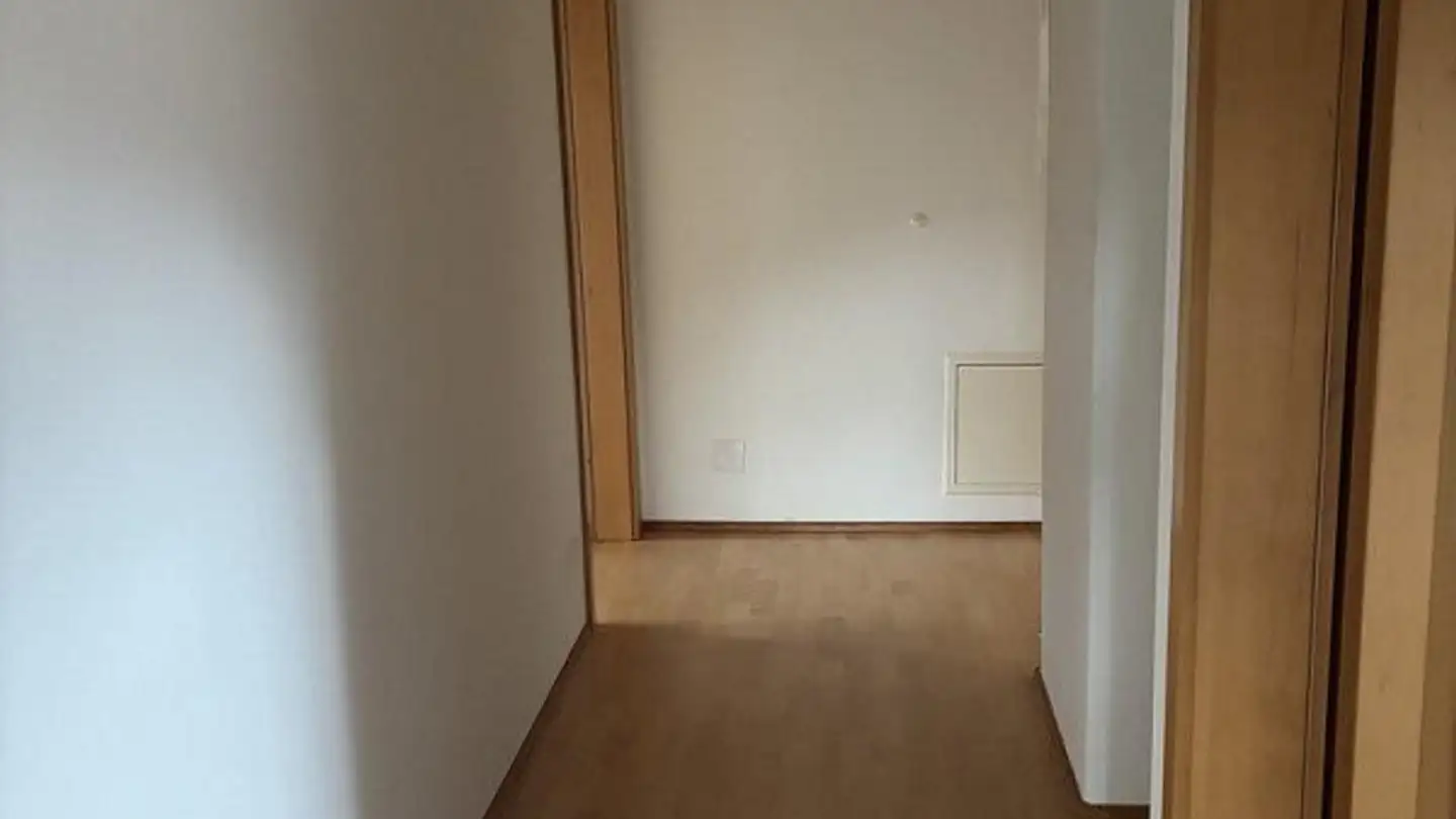 Dachgeschosswohnung mieten - Brachmattstrasse 4a, 4144 Arlesheim - Foto 2