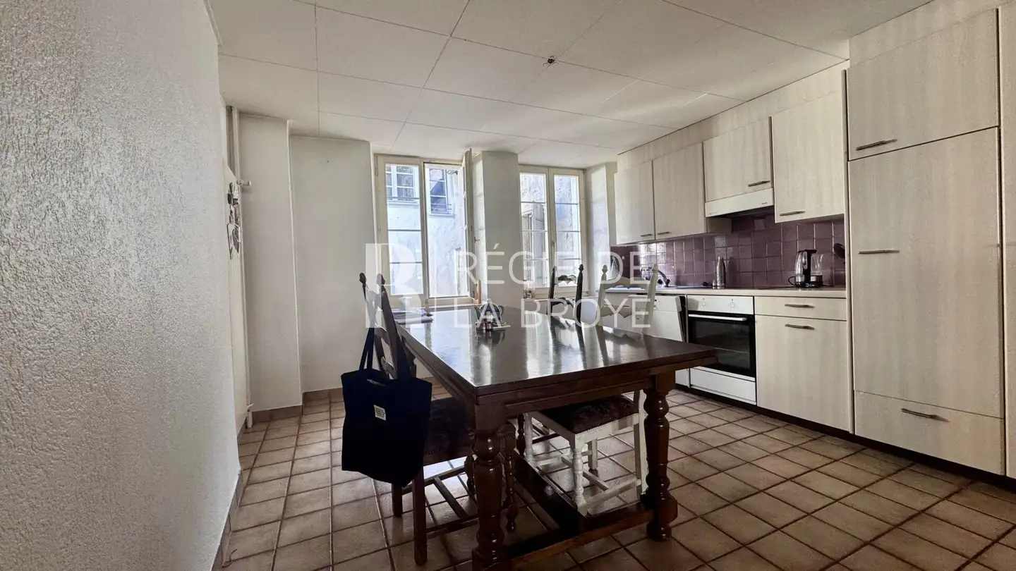 Appartement à louer - Grand-Rue, 1470 Estavayer-le-Lac - Photo 4