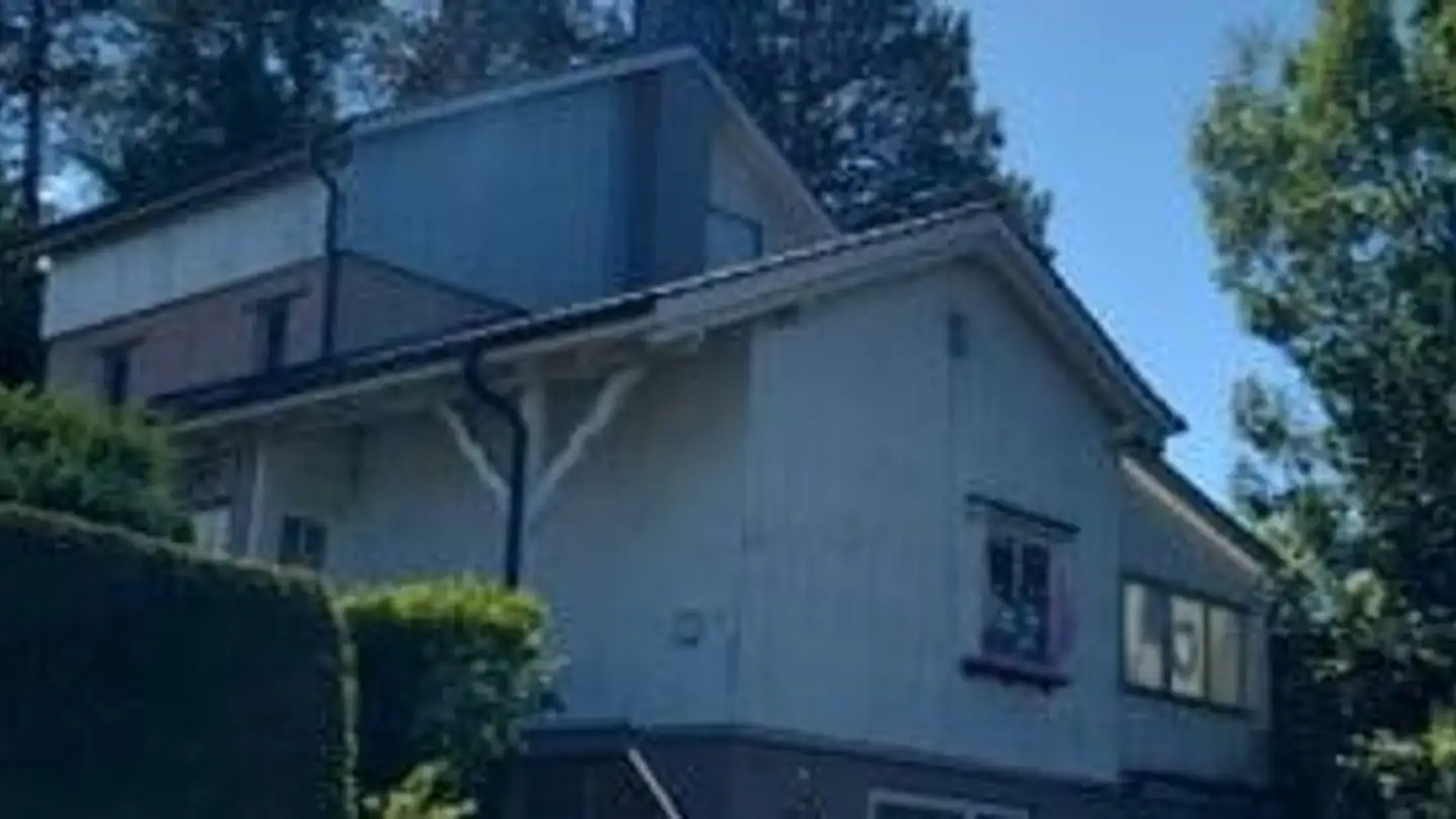 Single house for rent - 4153 Reinach BL