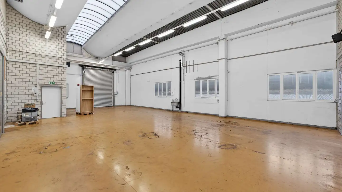 Workshop for rent - 6331 Hünenberg