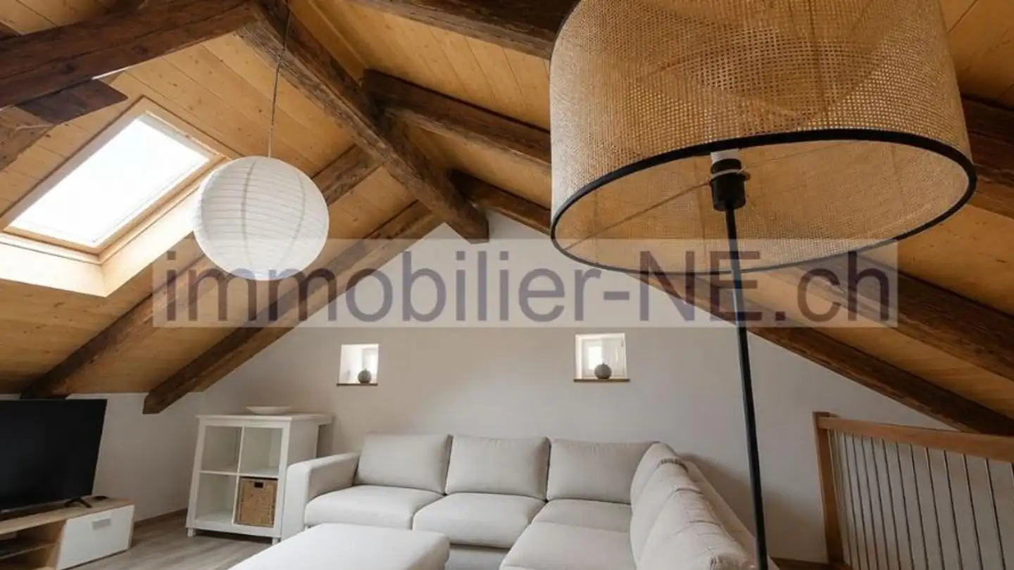 Attique à vendre - 2207 Coffrane