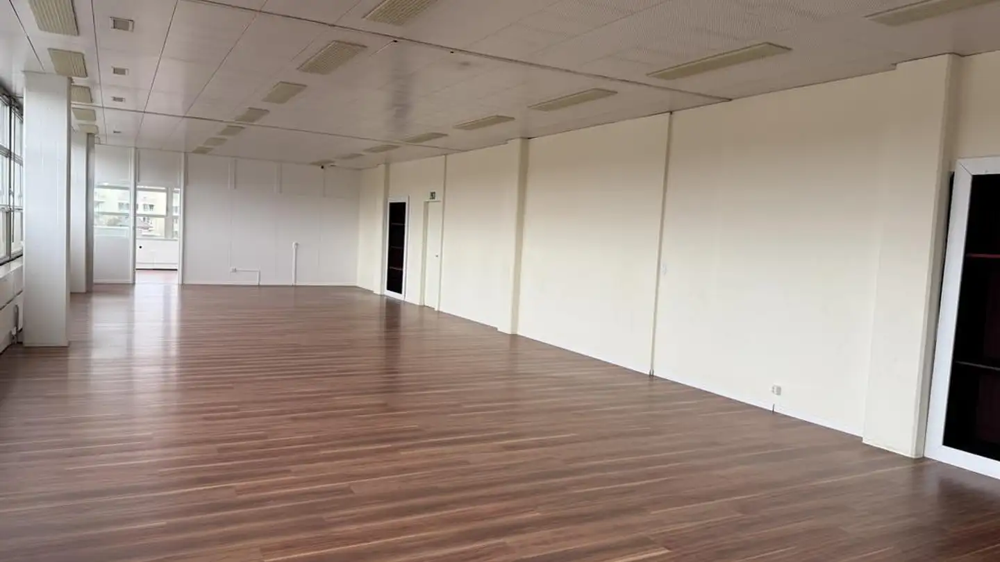 Gewerbe mieten - Rheinsfelderstrasse 43, 8193 Eglisau - Foto 4