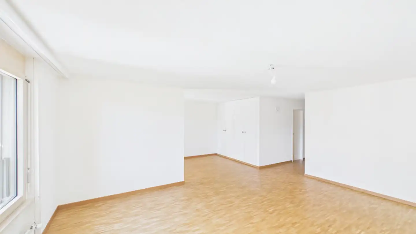 Apartment for rent - Place De La Riponne 4, 1005 Lausanne - Photo 4