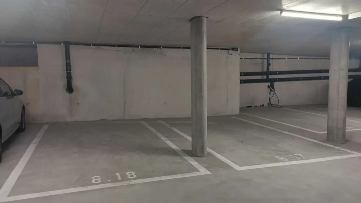 Place de parking souterraine à louer - Lötschenrain 8, 8912 Obfelden - Photo 4