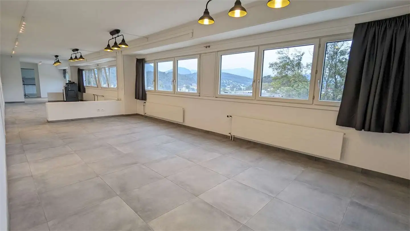 Office space for rent - 6930 Bedano - Photo 3