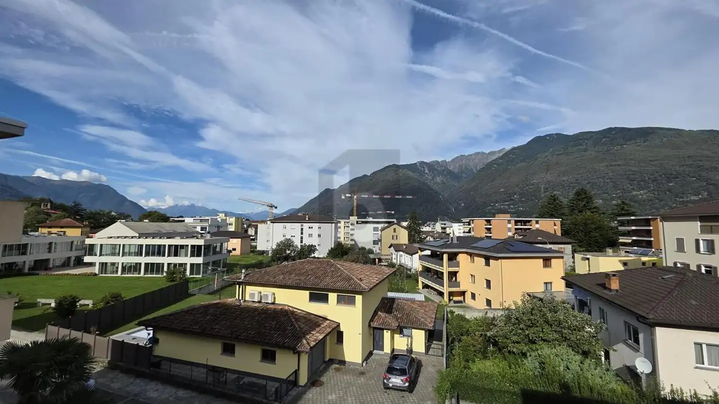 Attic flat for rent - 6512 Giubiasco