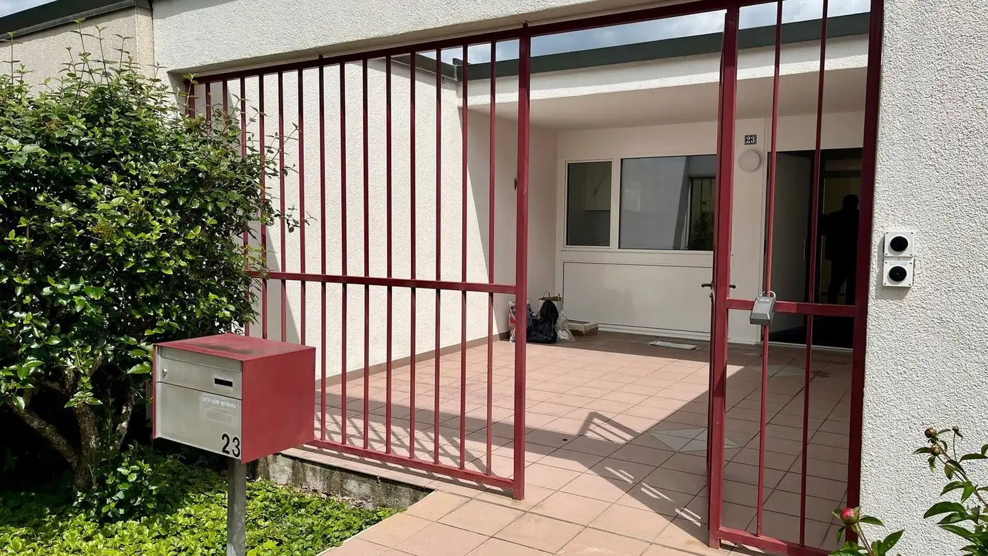Maison en terrasse à louer - In Der Rüti, 4104 Oberwil BL - Photo 2