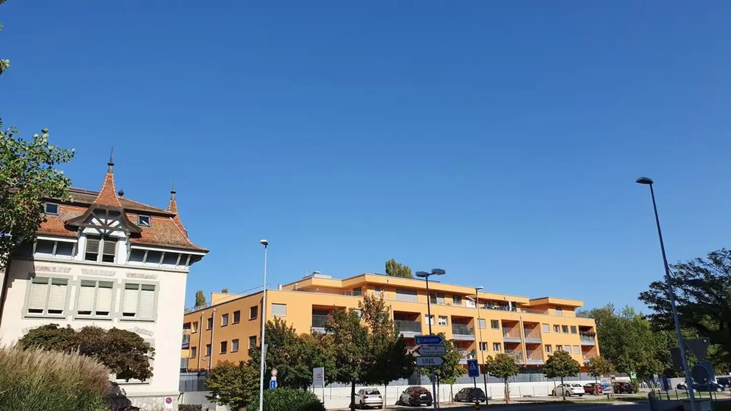 Place de parking intérieure pour moto à louer - Route De La Maladière 27, 1022 Chavannes-près-Renens