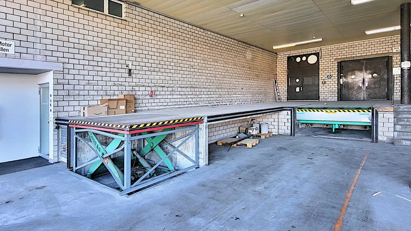 Office space for rent - Gewerbestrasse 16, 8132 Egg b. Zürich