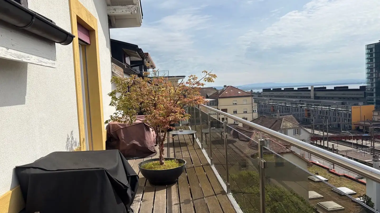 Attique à louer - Rue De La Côte 11, 2000 Neuchâtel - Photo 2