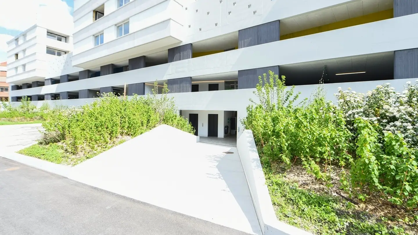 Place de parking extérieure à louer - Avenue de Tourbillon 84, 1950 Sion - Photo 3