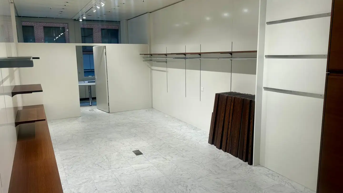 Commerciale in affitto - Thurgauerstrasse 117, 8152 Glattpark (Opfikon)