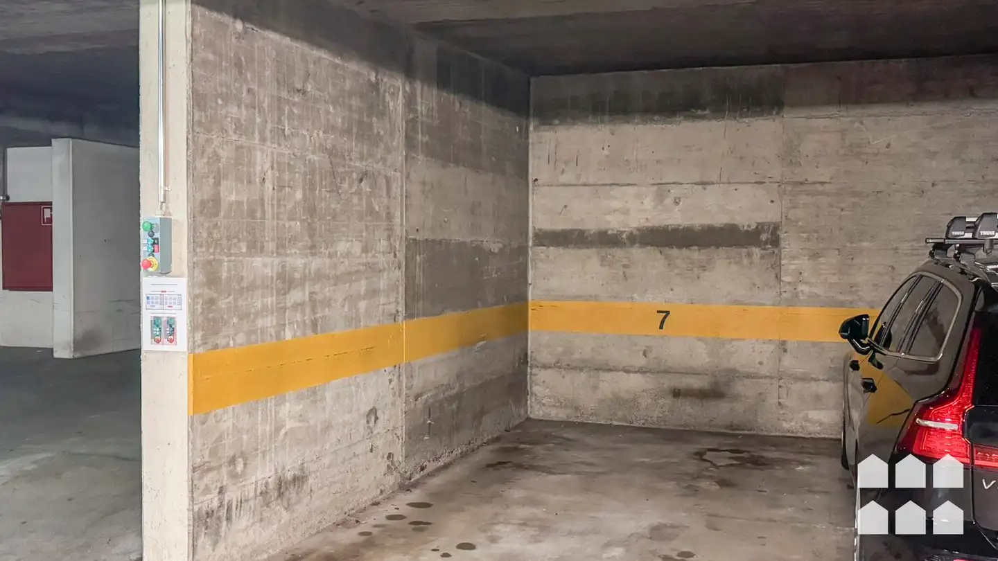 Place de parking souterraine à louer - Rue De La Loge / Logengasse 3, 2502 Biel/Bienne - Photo 4