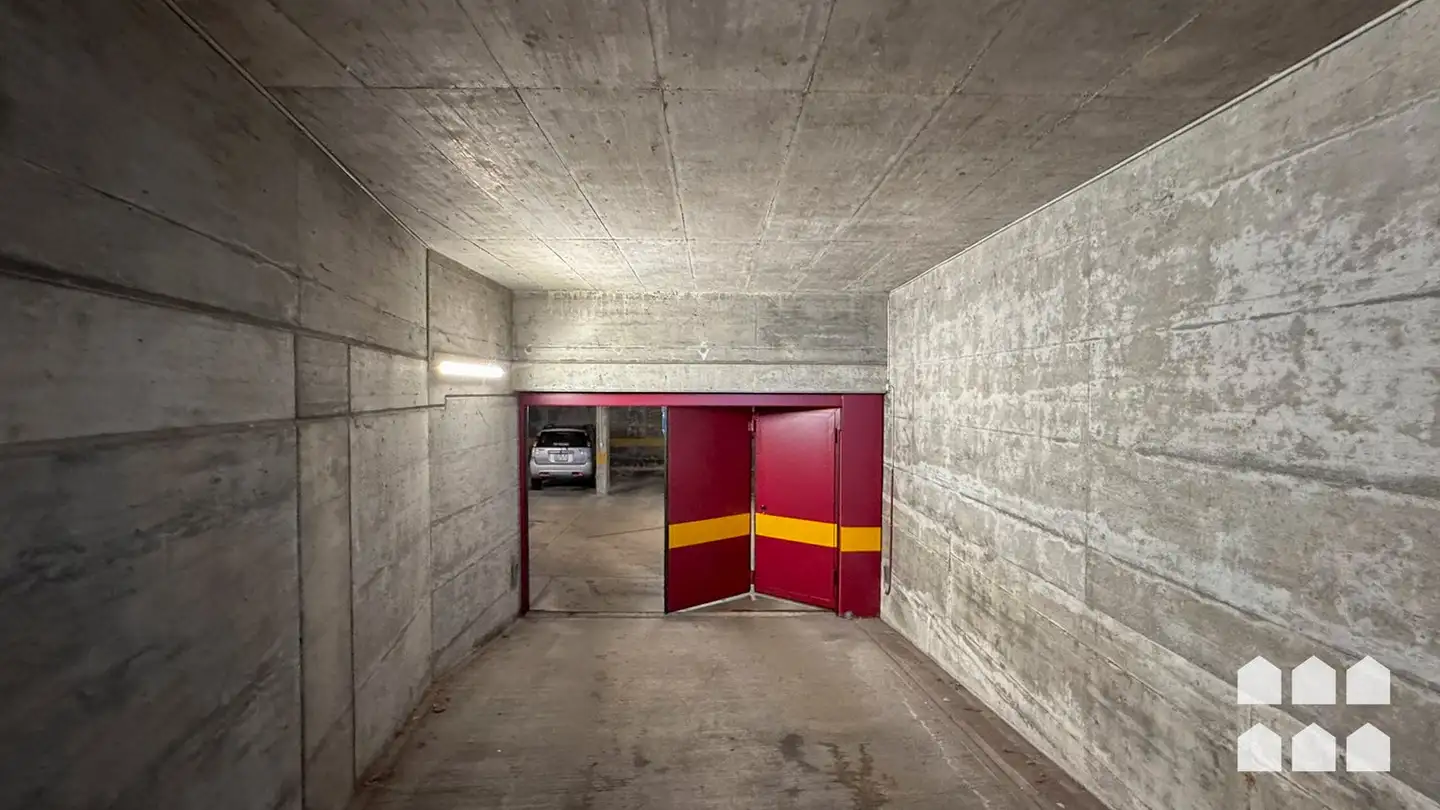 Place de parking souterraine à louer - Rue De La Loge / Logengasse 3, 2502 Biel/Bienne