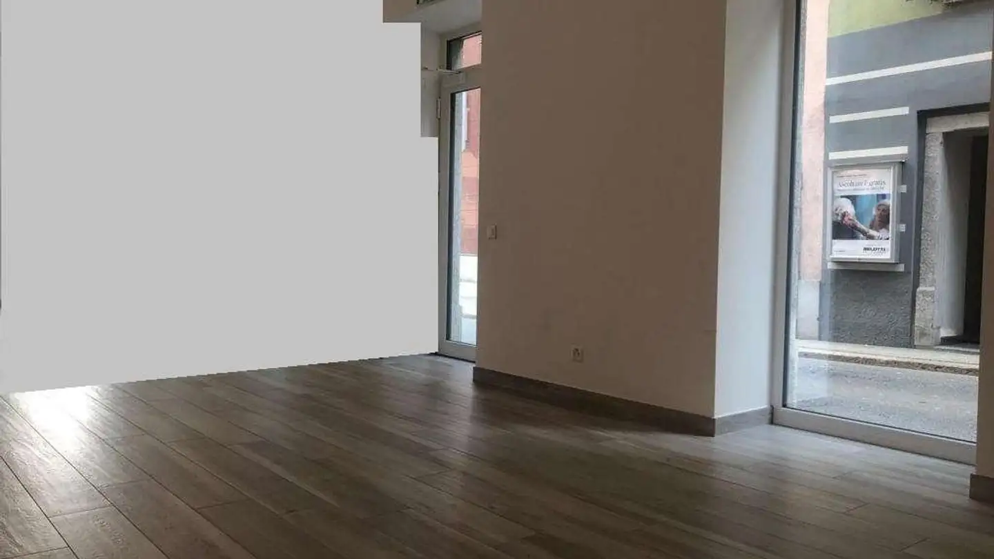 Negozio in affitto - Via Lucomagno 2, 6710 Biasca - Photo 3