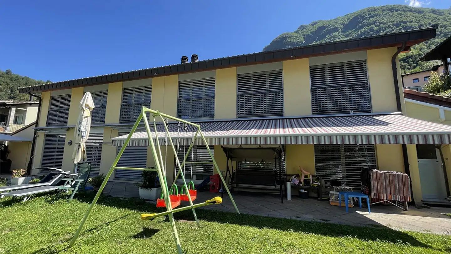 Maison jumelle à vendre - 6818 Melano