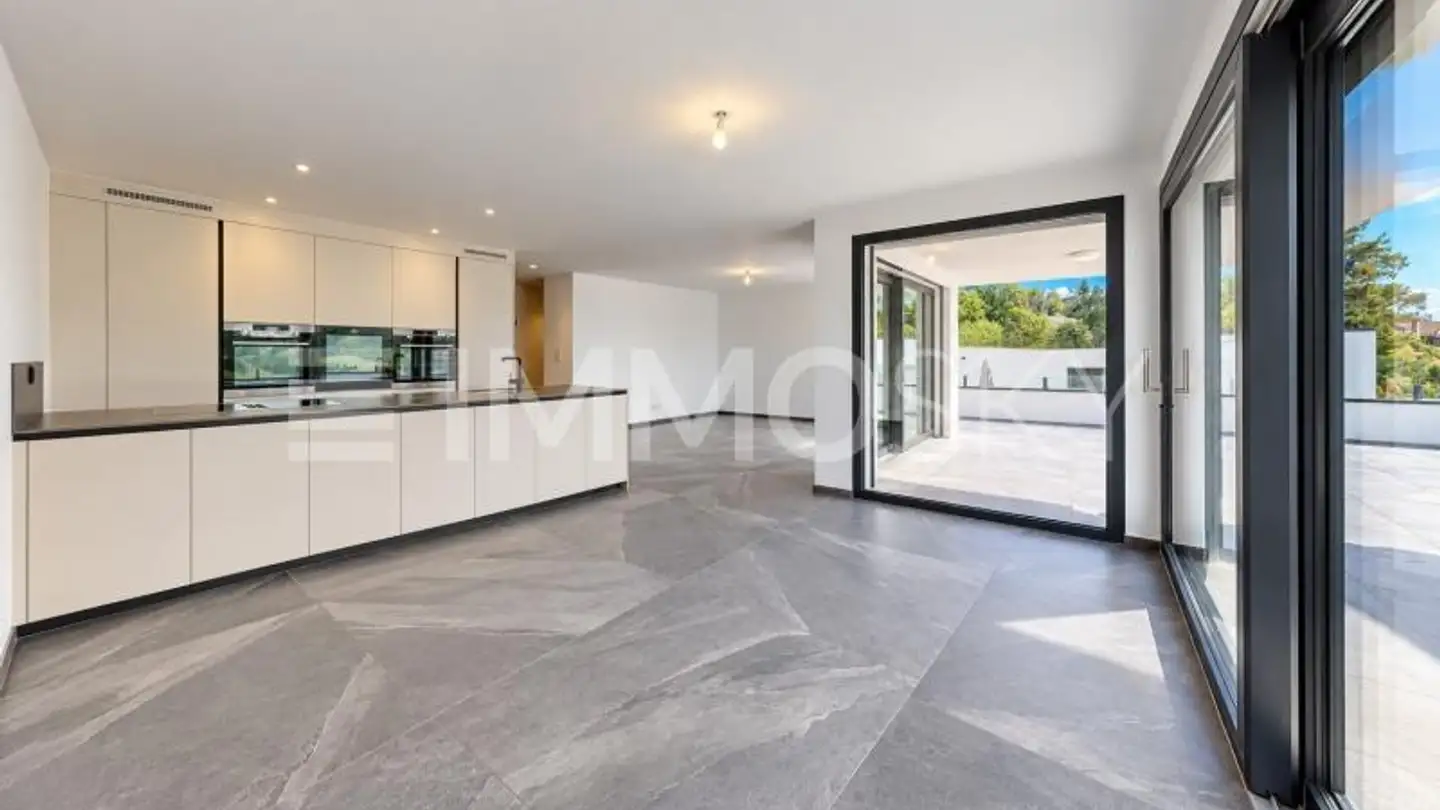 Stepped house for sale - 1522 Lucens