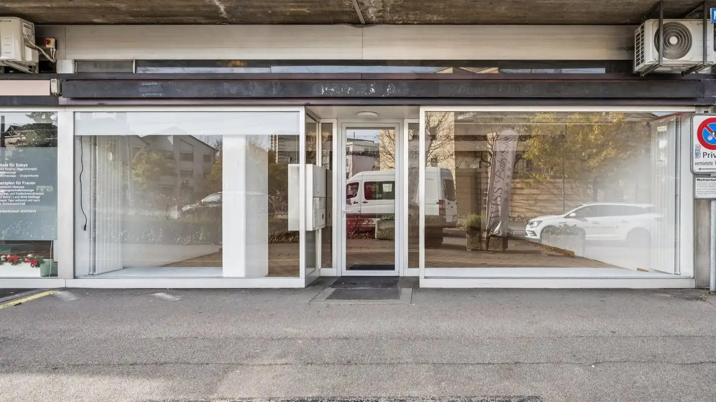 Commerciale in affitto - Muttenzerstrasse 2, 4127 Birsfelden