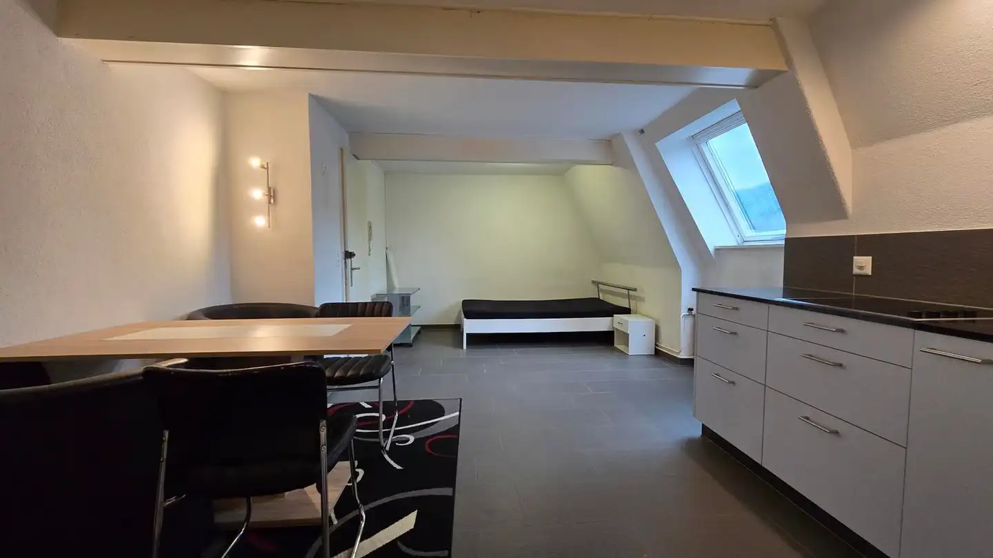 Attic flat for rent - Kirchweg 6, 8853 Lachen SZ - Photo 2