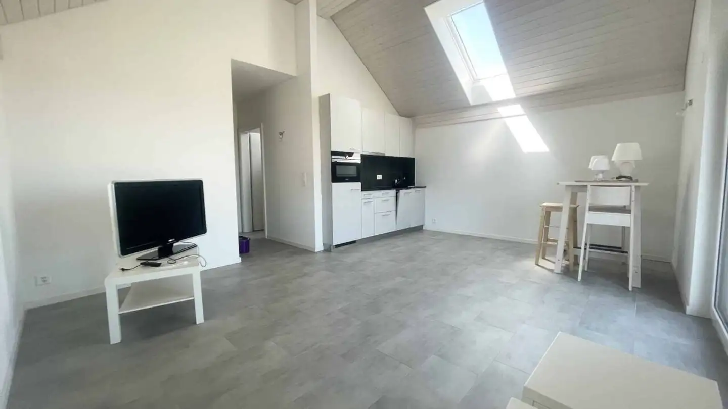 Attic flat for rent - 1142 Pampigny - Photo 2
