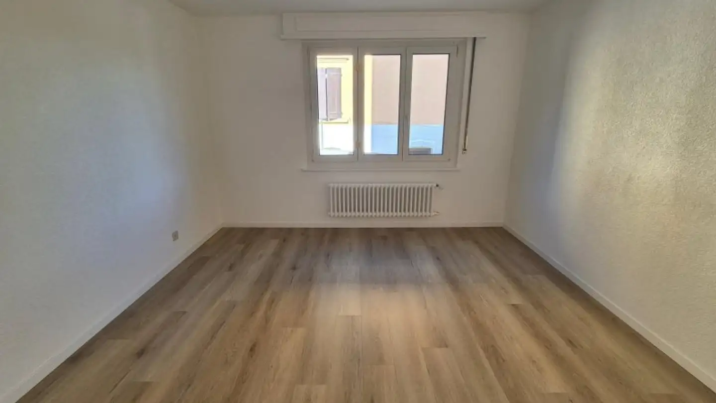 Appartamento in affitto - Rouges-Terres 33, 2068 Hauterive NE - Photo 2